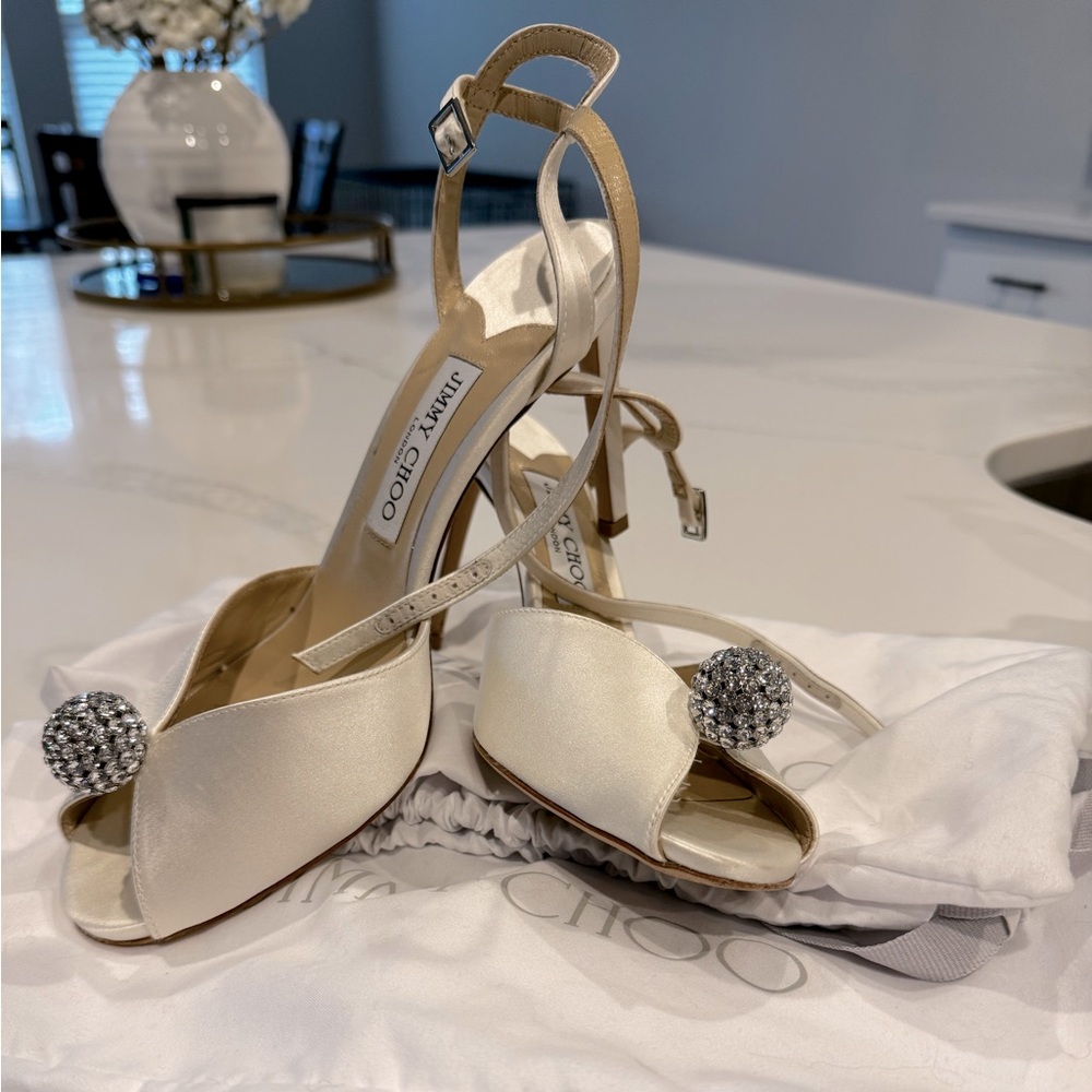 Jimmy Choo Sacora 85